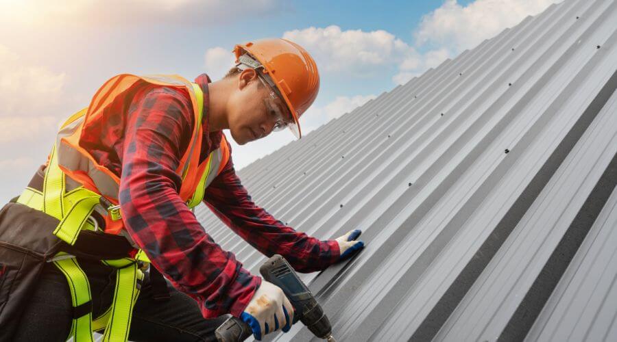 Professional gutter cleaning in Dunbarton, NH